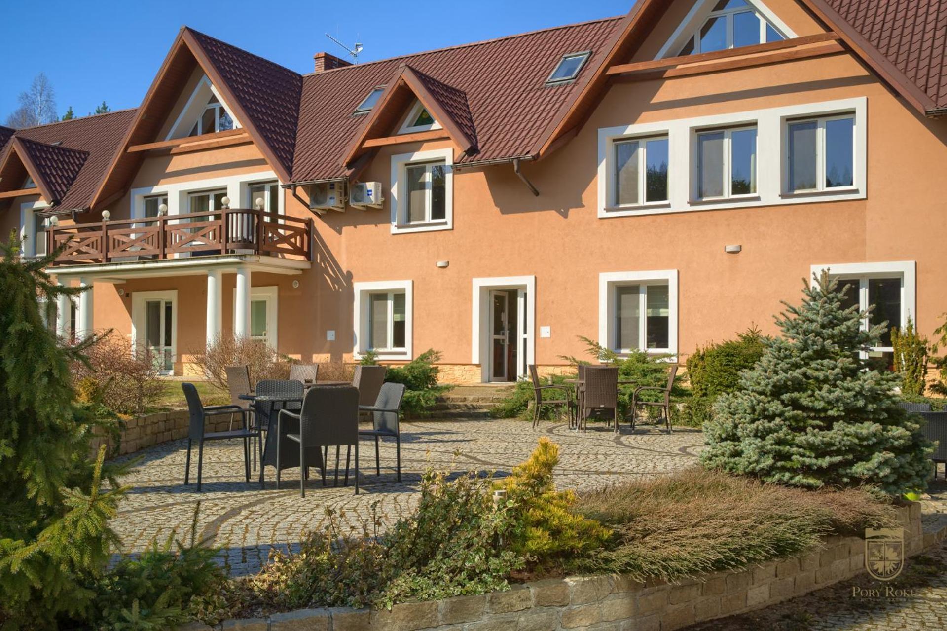 Hotel Pory Roku Czysteblota ภายนอก รูปภาพ